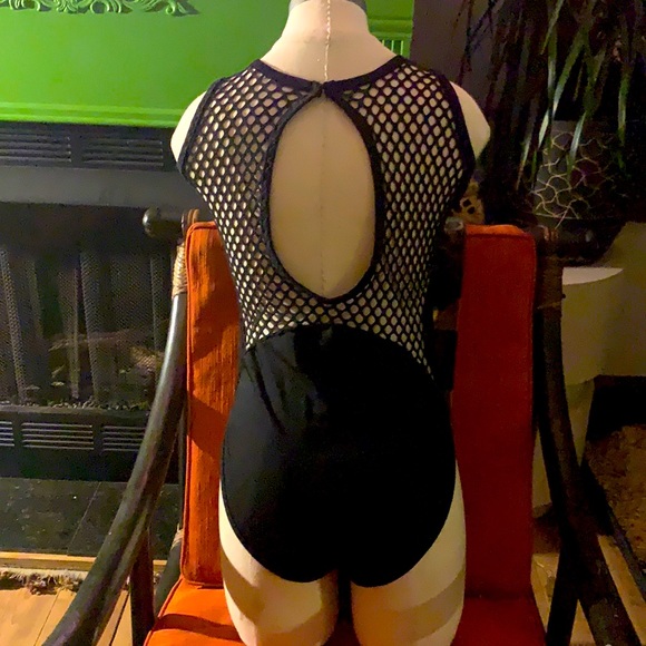 Star ✨ Fishnet Body - Picture 1 of 2